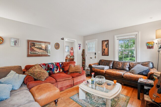Foto del edificio - 7003 Dartmouth Ave