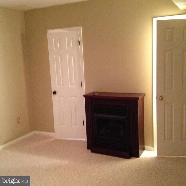Building Photo - 6559 River Tweed Ln