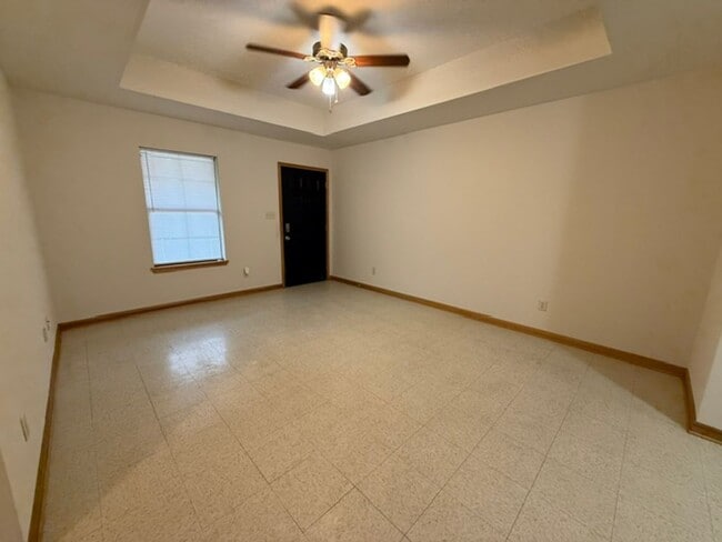 Foto del edificio - 2528 Crockett St