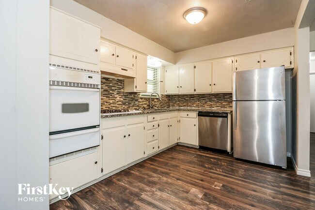 Foto del edificio - 5532 De Cory Rd