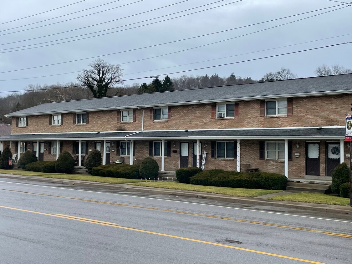 Townhome - 1706 Commerce St