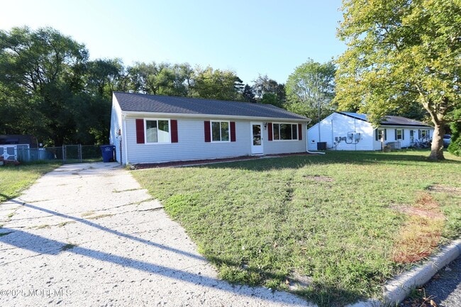 Building Photo - 207 Coville Dr