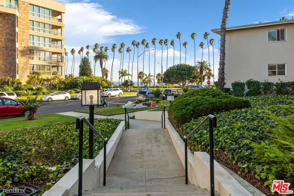 Primary Photo - 1 br, 1 bath Condo - 115 Marguerita Ave Apt C