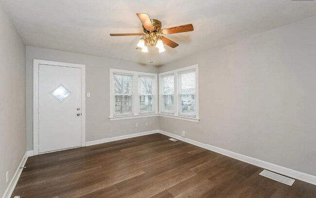 Building Photo - 3701 Viking Ave