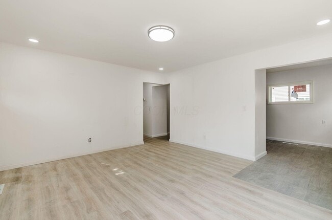 Building Photo - 2263 Dawnlight Ave