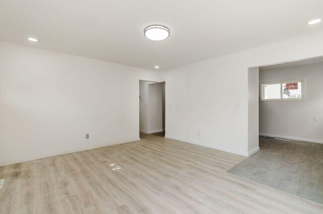 Foto del edificio - 2263 Dawnlight Ave