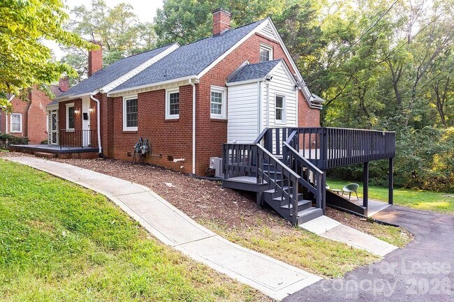 Foto del edificio - 152 W Park Ave