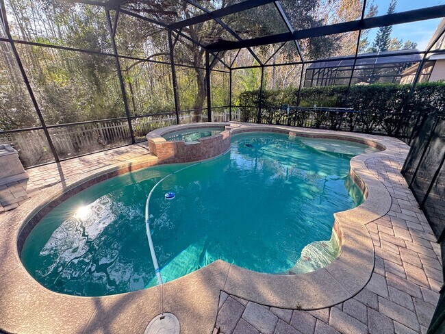 Foto del edificio - Spacious 4-bedroom, 3-bath POOL home in Cypress Springs! Pool Service INCLUDED!