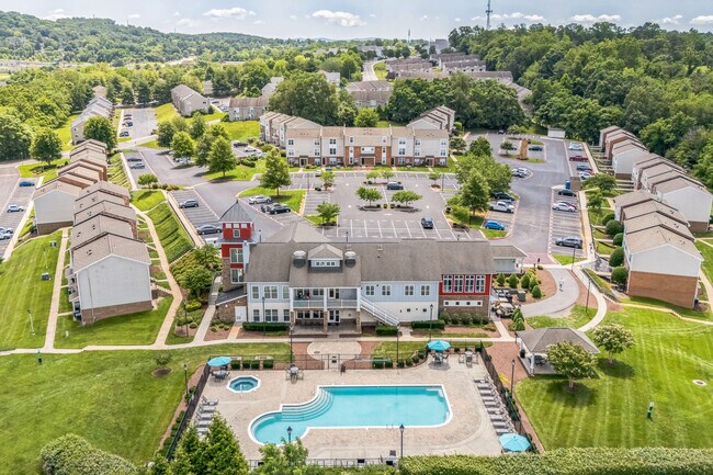 Foto del edificio - Squire Hill Apartments