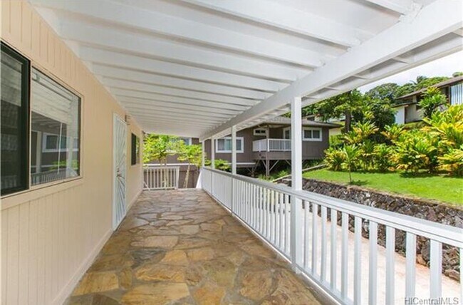 Back Lanai - 45 -912 Anoi Road