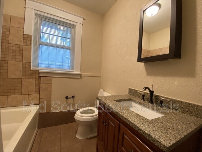Building Photo - 3245 Carnes Ave