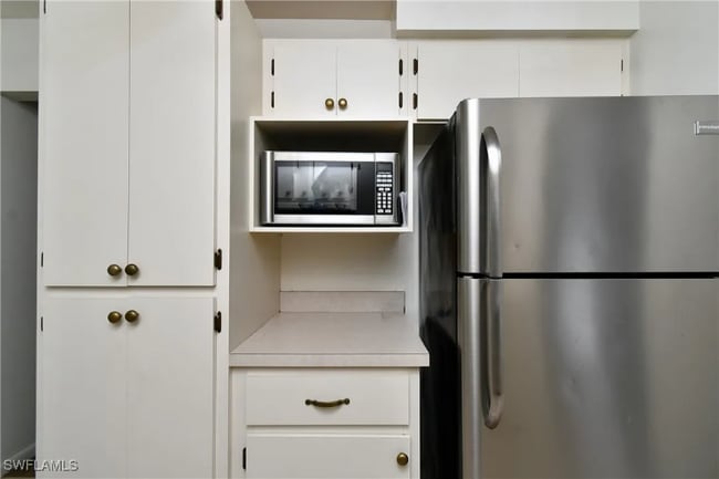 Building Photo - 3 Desert Candle Cir