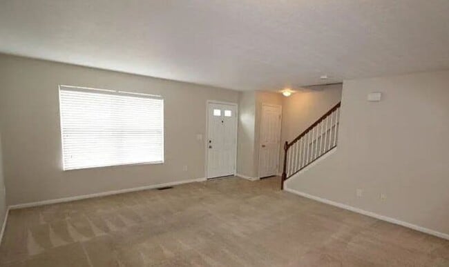 Building Photo - 976 Hartford Village Blvd