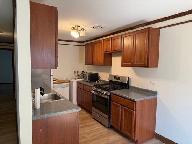 Foto del edificio - 241 Sunset Ct