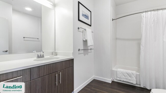 Foto del edificio - 221 E Oak St