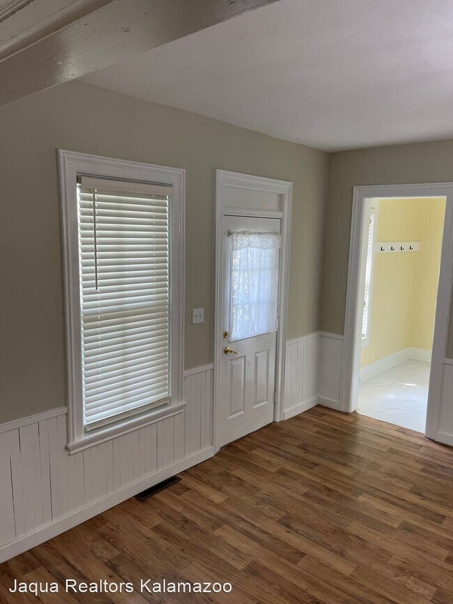 Building Photo - 4 br, 2 bath House - 20300 Marcellus Road