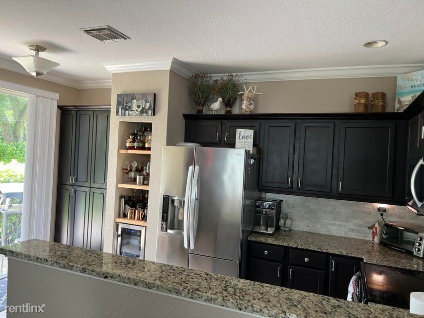 3257 Laurel Ridge Cir, Riviera Beach, FL 33404 House Rental in