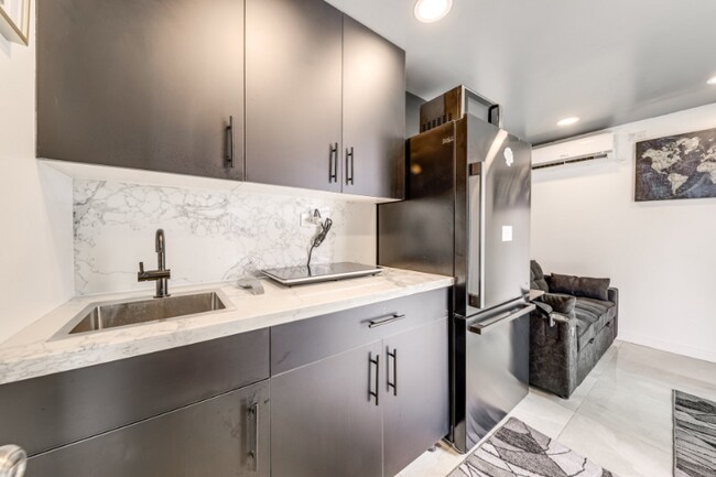 Foto del edificio - 3609 SW 58th Ave