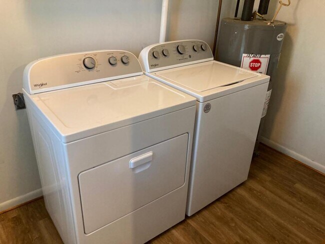 Foto del edificio - 815 N. Third St.