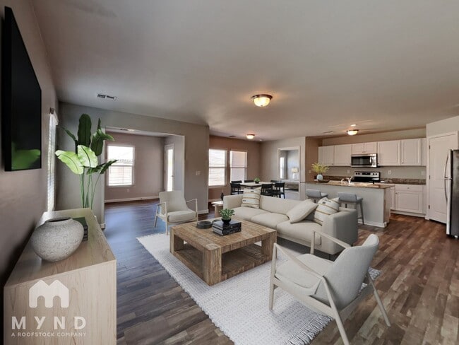 Building Photo - 2383 Oakmont Ln