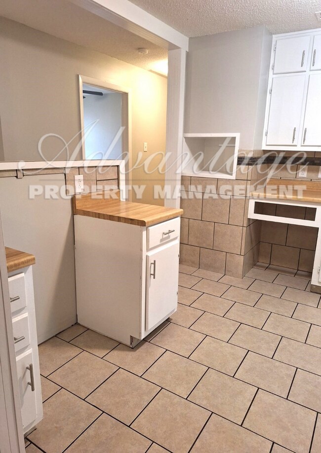Foto del edificio - Charming 3-bedroom, 1-bath home in the hea...