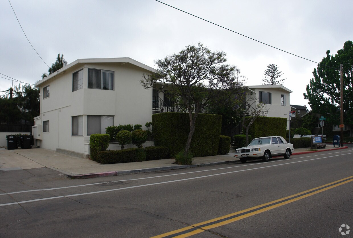 Foto del edificio - 1210 W Lewis St