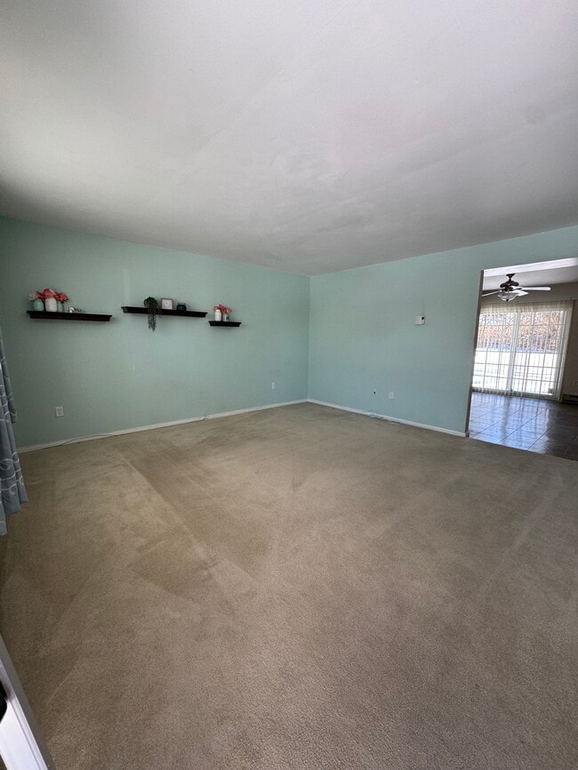 Building Photo - 49 Pennypacker Dr