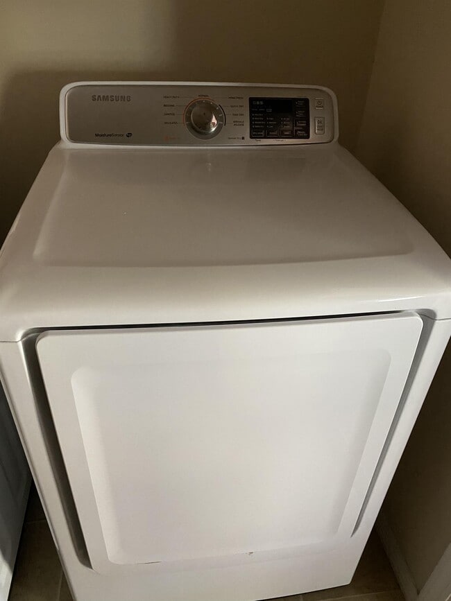 Photo - 117 Woodtrellis Ct House