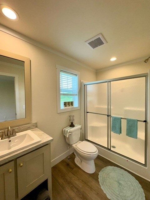Baño principal - 1601 Hiddenview Dr