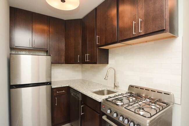 Foto del edificio - 450 W Barry