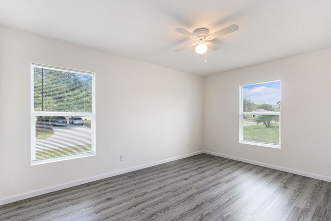 Foto del edificio - Gorgeous,  4 Bedroom, 2 Bathroom Home in P...
