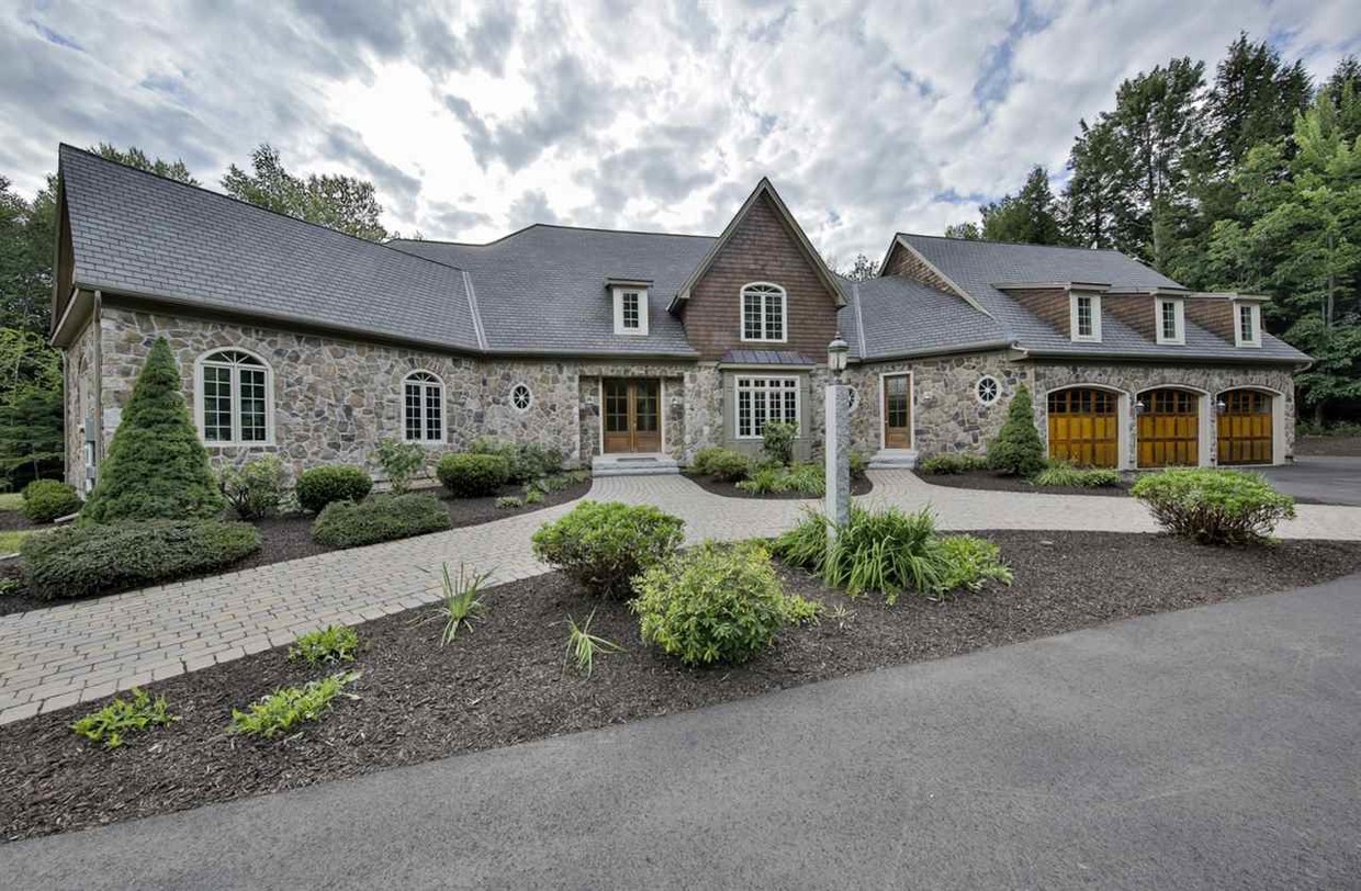 Foto principal - 109 Brick Mill Rd