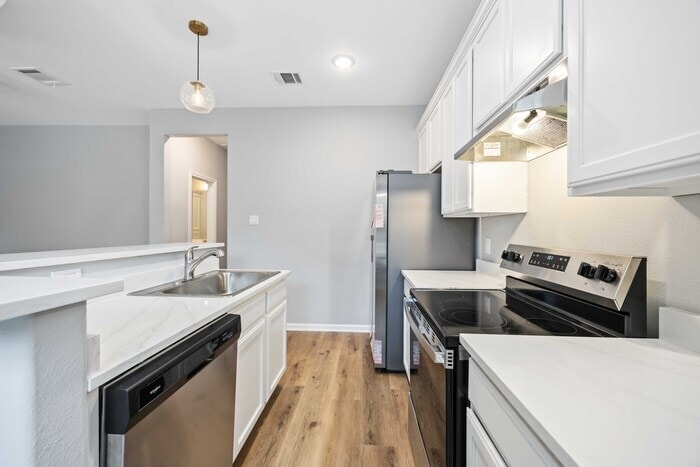 Charming 2 beds 2 baths in Houston! - Charming 2 beds 2 baths in Houston!
