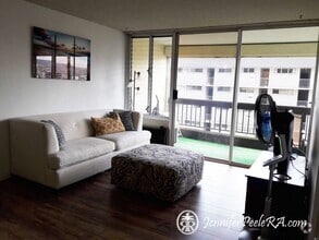 Building Photo - 775 Kinalau Pl