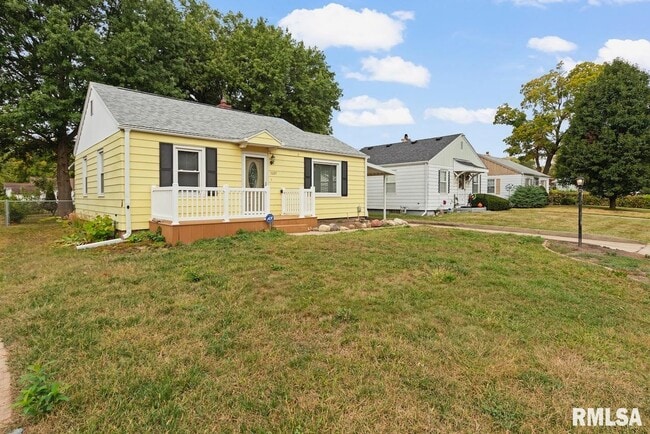 Building Photo - 5029 North Best Street