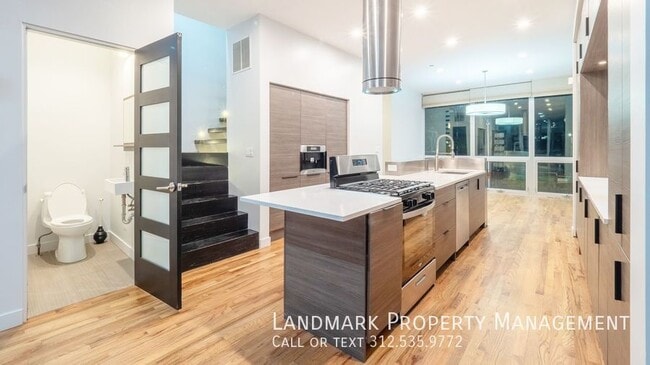 Photo - 1363 W Ancona St House