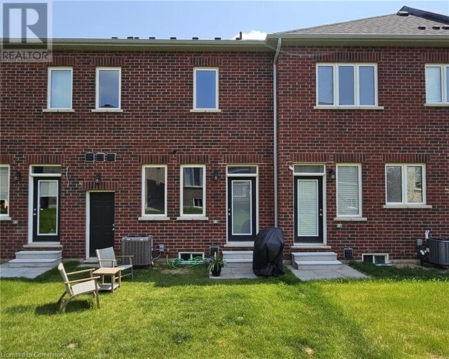 Building Photo - 11 Gledhill Crescent