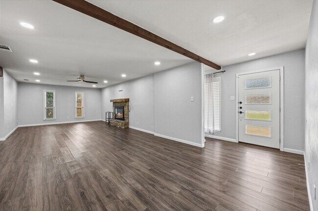 Foto del edificio - 1501 Cecil Dr