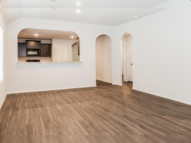 Foto del edificio - 520 Thompson Pl