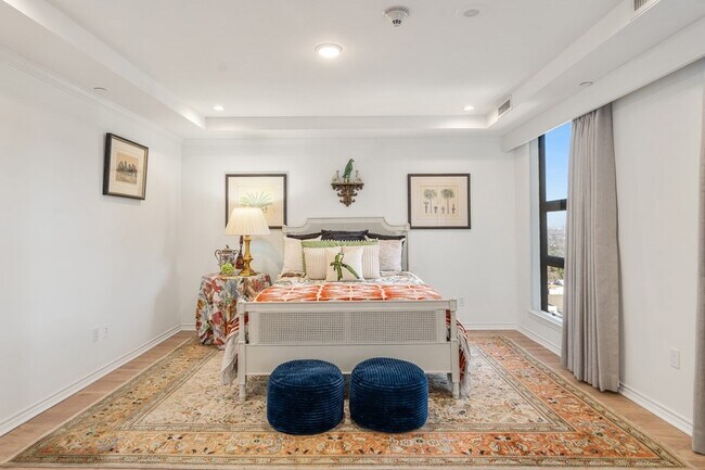 Foto del edificio - 5909 Luther Ln