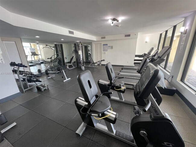 Foto del edificio - 4242 NW 2nd St