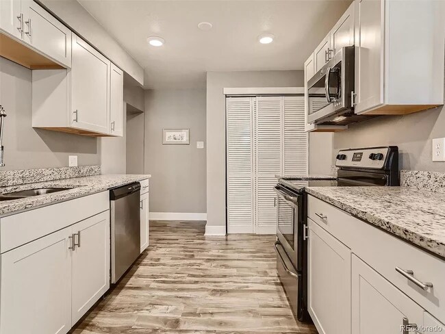 Foto del edificio - 3020 Eudora St