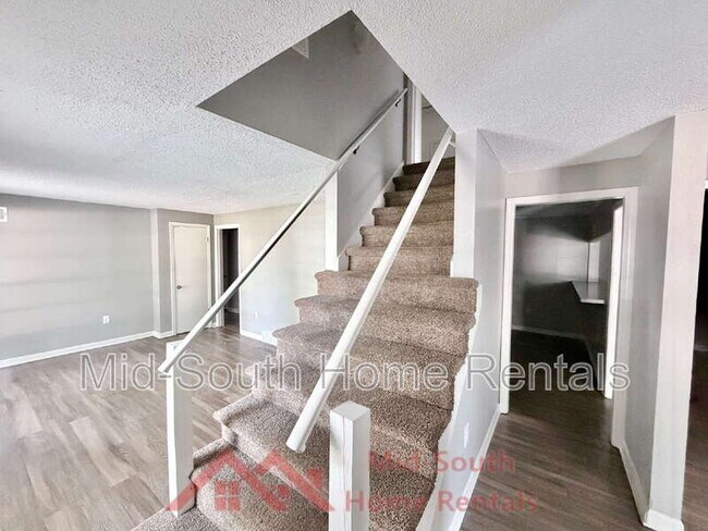 Foto del edificio - 1733 Gowan Dr