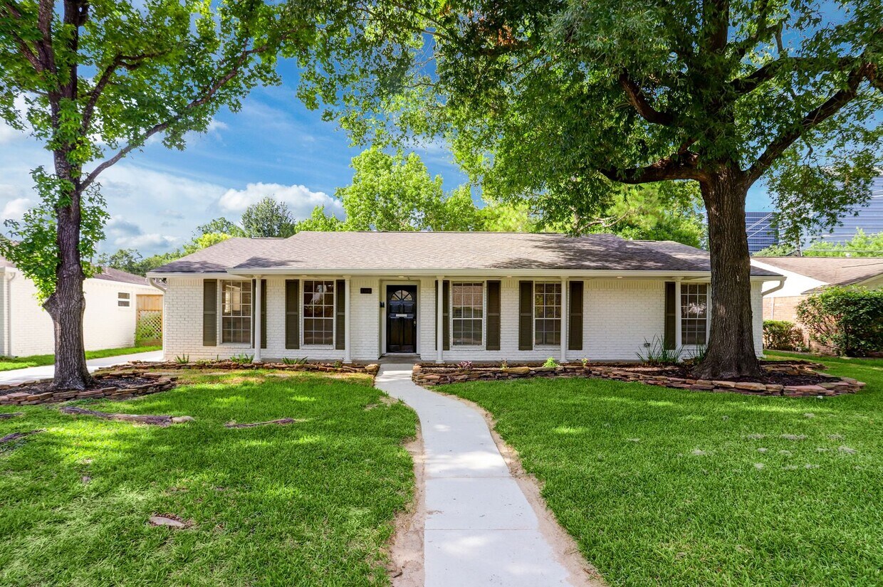 Primary Photo - Move-in Ready Walnut Bend Home for Lease!
