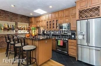 Building Photo - 2 br, 2 bath  - 121 Saint Botolph St Apt 4M
