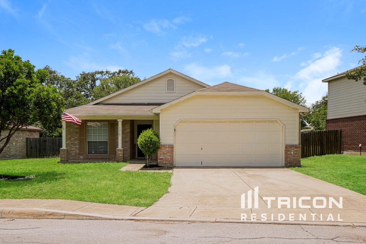 Foto principal - 1027 Creek Knoll