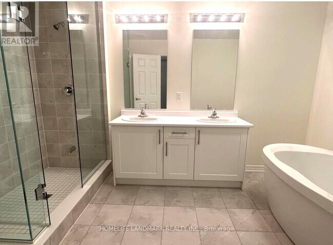 Building Photo - 1131 Plymouth Dr