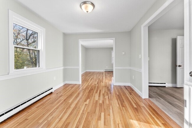 Foto del edificio - 1110 Waverly St