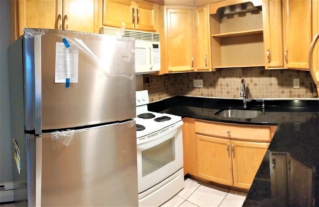 Primary Photo - 18 Nelson Dr
