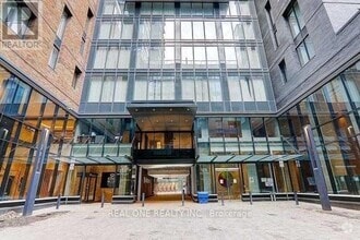 Building Photo - 125-1125 Blue Jays Way